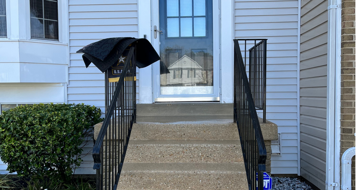 Wasp or Bee Nest Under Siding? What CT Homeowners Do Next